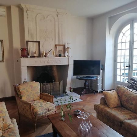 Chambre D Hote De La Paix Ла-Рошфуко Экстерьер фото