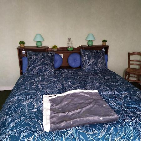 Chambre D Hote De La Paix Ла-Рошфуко Экстерьер фото
