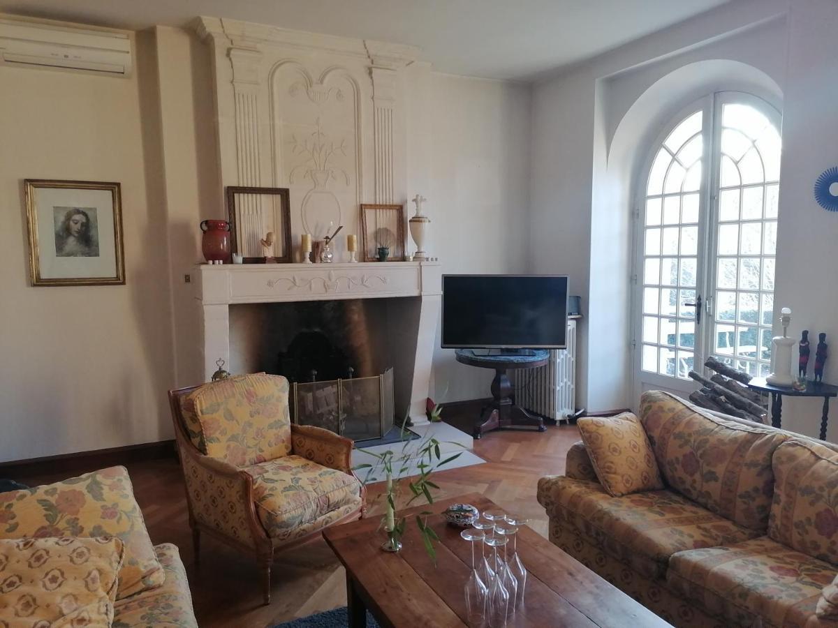Chambre D Hote De La Paix Ла-Рошфуко Экстерьер фото