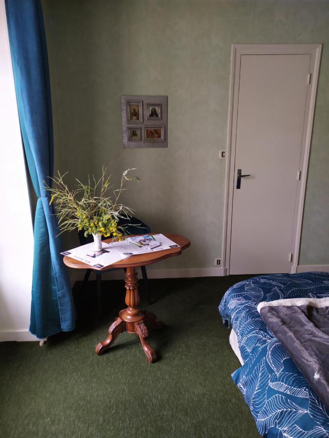 Chambre D Hote De La Paix Ла-Рошфуко Экстерьер фото